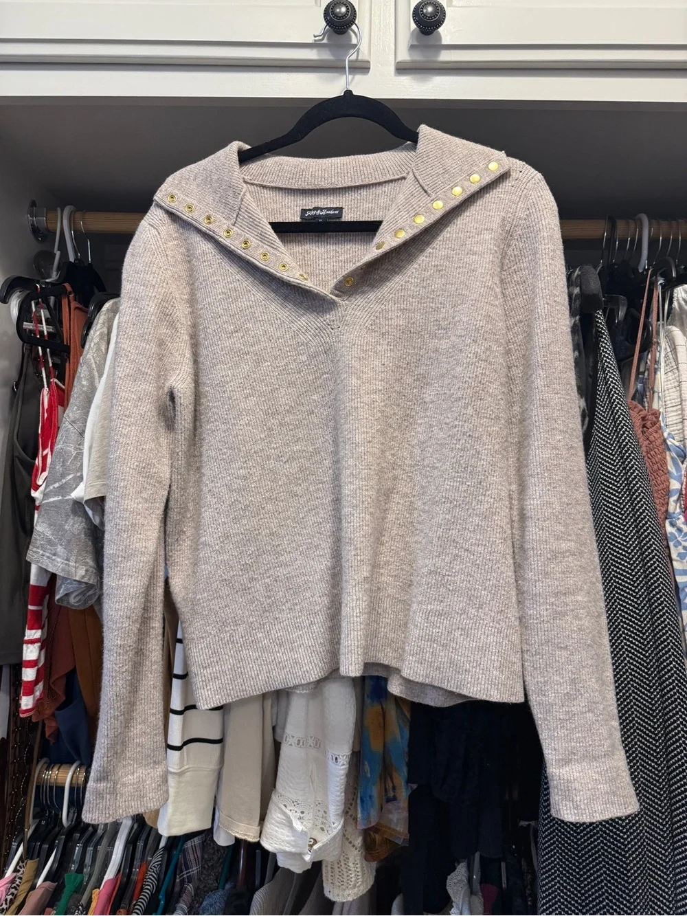 Flag & Anthem Light Beige V-Neck Sweater with Gold Stud Trim Junior XL